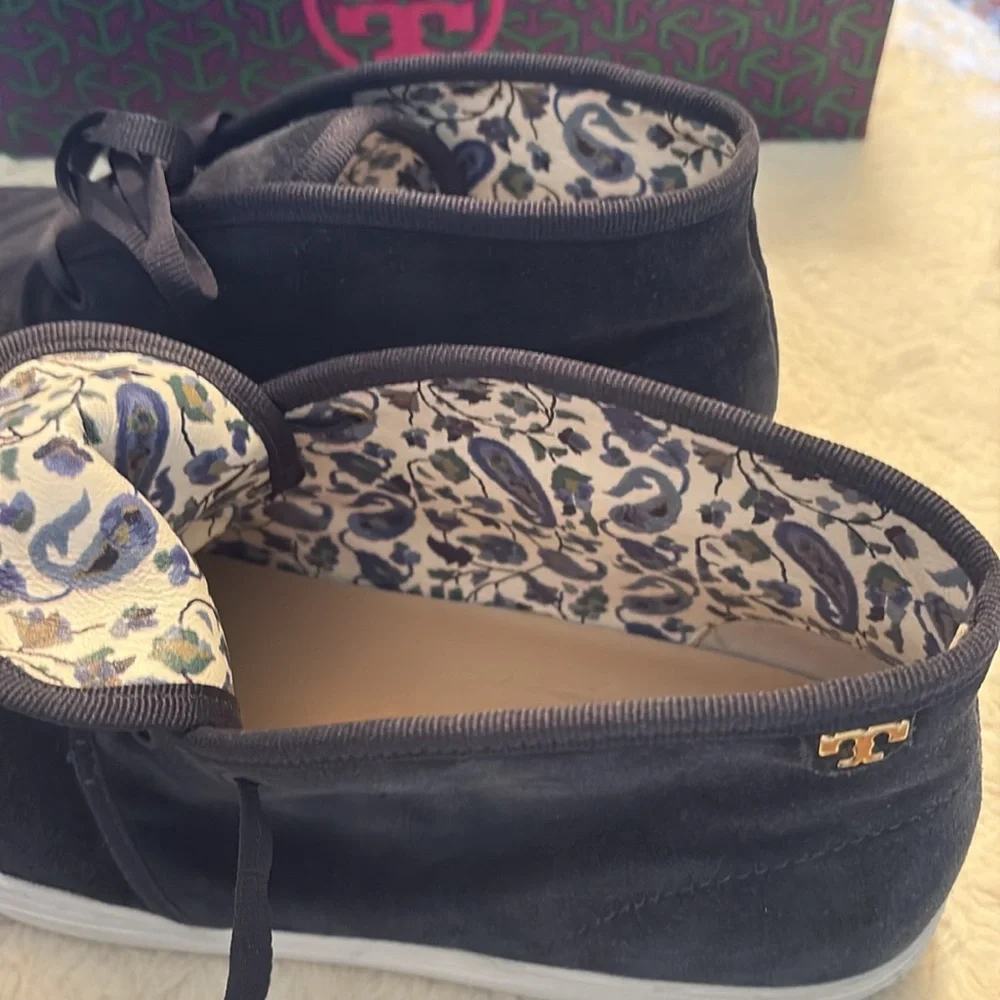 Tory Burch Suede Navy Ankle Booties (9.5)NWOT